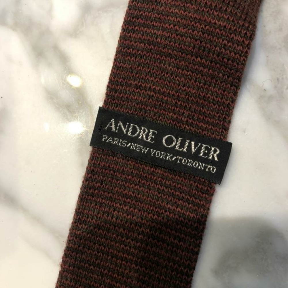 Tie - Picture 2 of 4